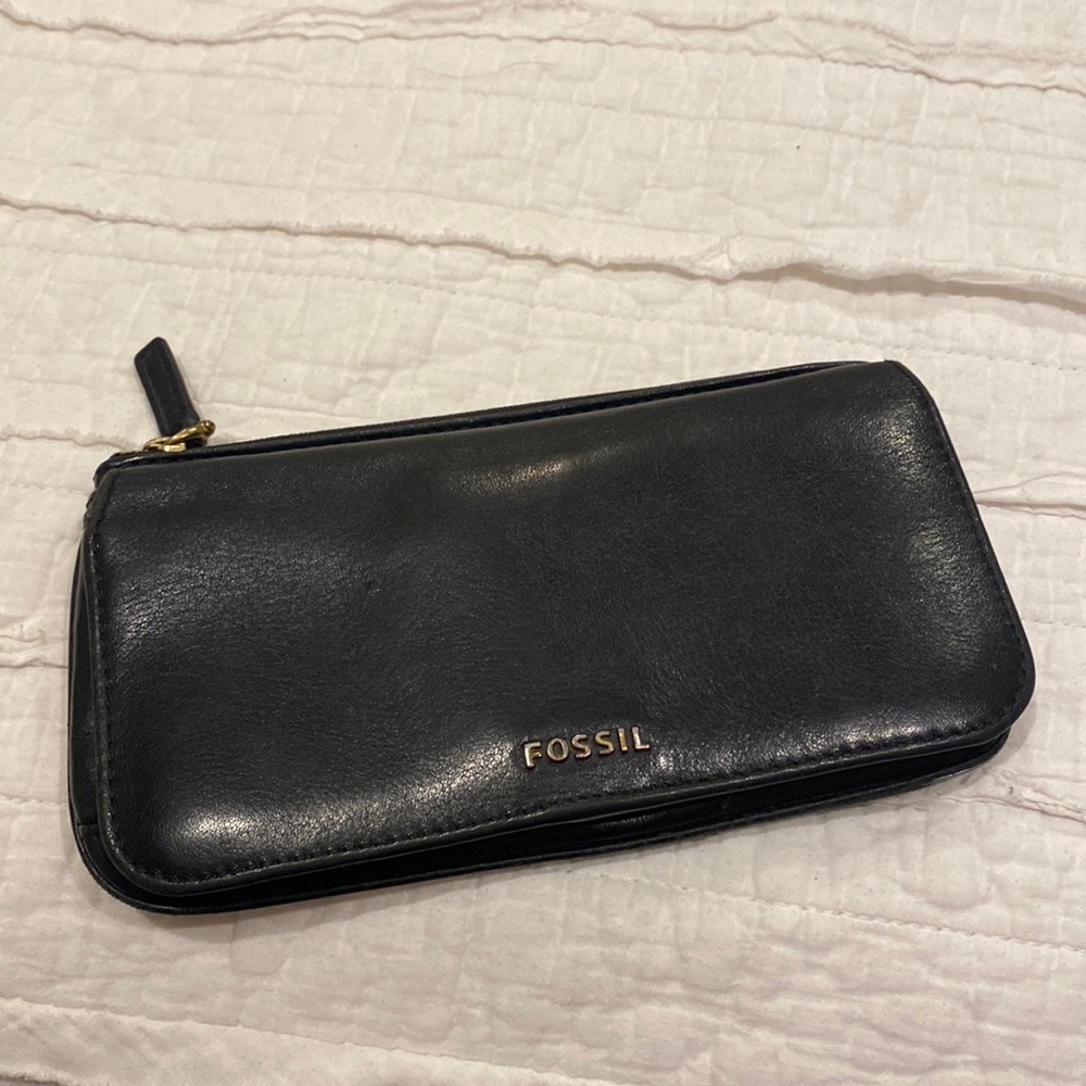 Fossil Black Vegan Leather Memior Slim Wallet Snap Closure Black